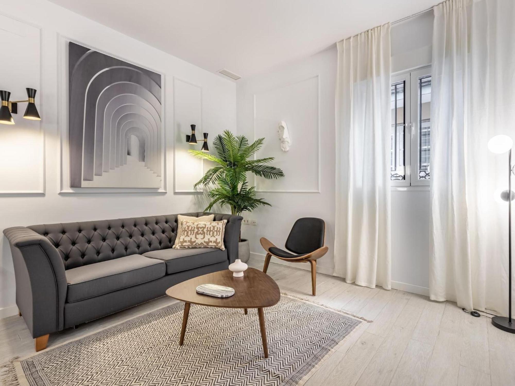 Central Stylish And Elegant 1 & 2 Bedroom Apartments III 그라나다 외부 사진